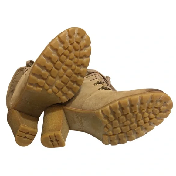 UGG Australia Tan Calynda Suede Heeled Boots Size 11
